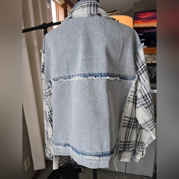 OLI & HALI -Plaid Pieced Denim Jacket Size small - Picture 7 of 10